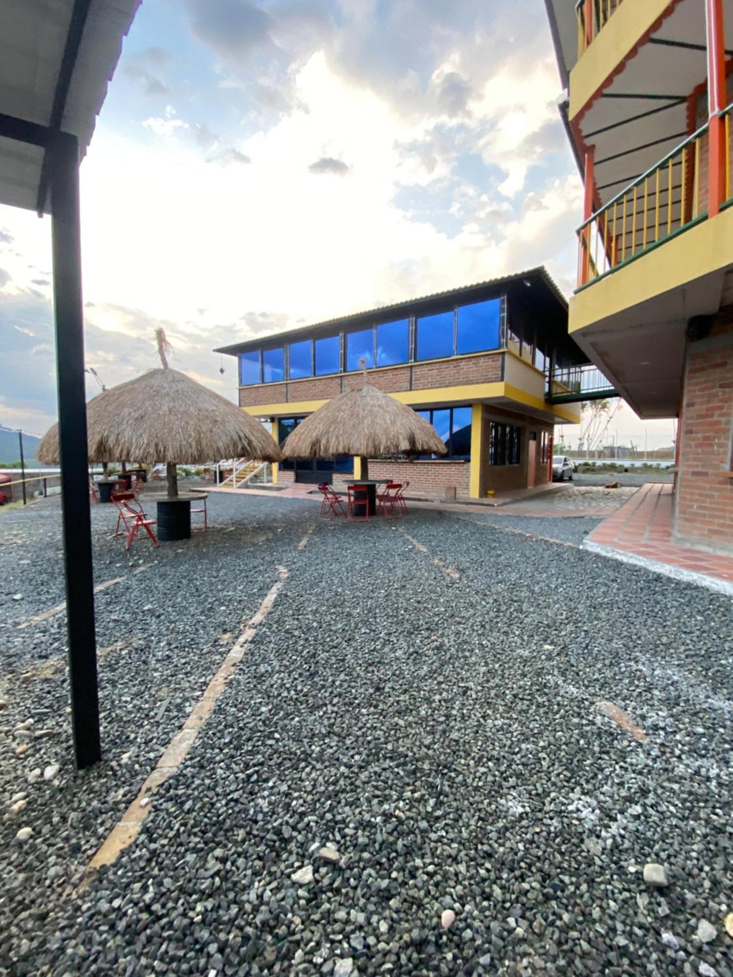 Casona Hotel La Divisa Santa Rosa de Cabal Exterior photo